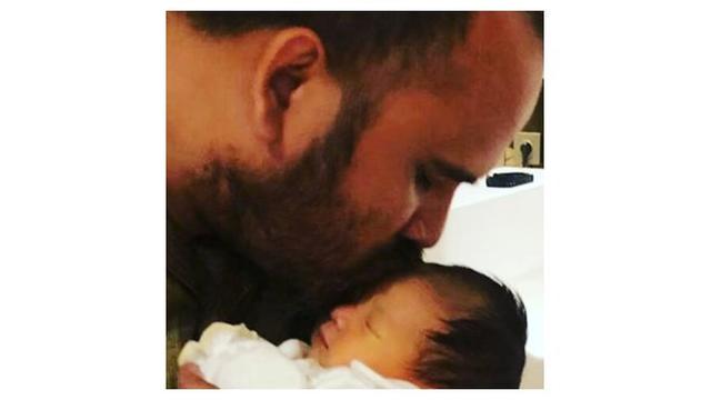 7 Potret Arya Satria Claproth, Suami Karen Idol yang Jadi Sorotan