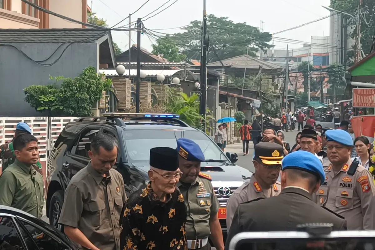 Mantan Wakil Presiden ke-6 Try Sutrisno (Rahmat Baihaqi/Merdeka.com)