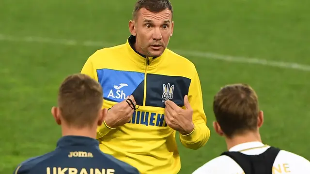Lihat Latihan Ukraina Jelang Lawan Spanyol