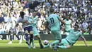 Namun penampilan Son Heung-min dkk nyatanya tak sesuai harapan. Mereka gagal mengulang performa impresif saat menggulung West Ham 3-1 di pekan sebelumnya. (PA via AP/Nigel French)