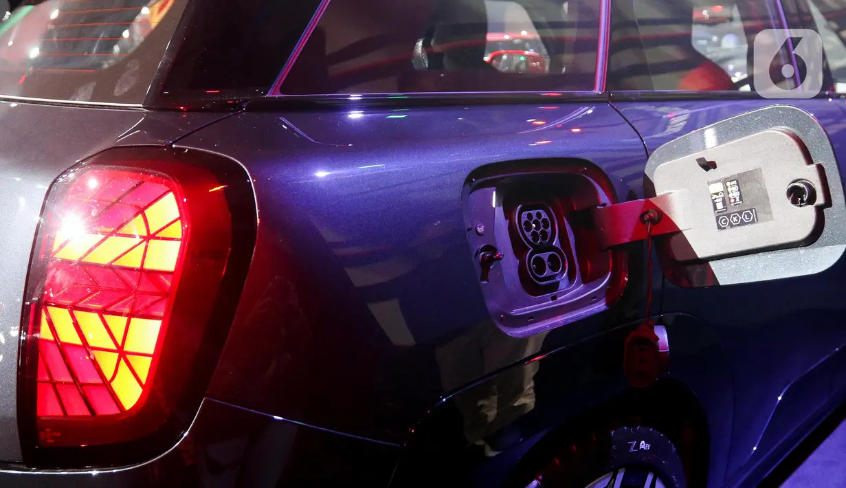 Untuk jarak tempuh MINI JCW Electric sanggup menjangkau hingga 371 kilometer, sementara JCW Aceman bisa menjangkau 355 kilometer dalam sekali pengisian daya. (Liputan6.com/Herman Zakharia)