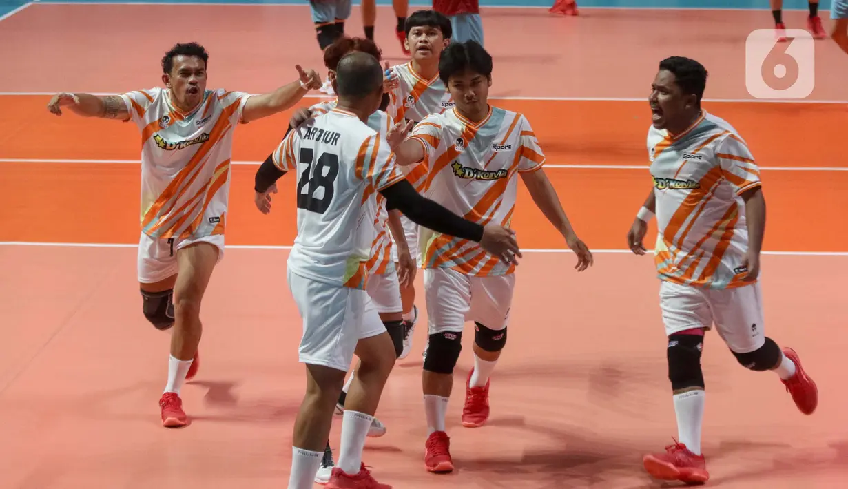 Sedangkan D'Komika terdiri dari Indra Jegel, Bintang Emon, Rigen Rakelna, Adjis Doa Ibu, Mamat Alkatiri, Oki Rengga, Boris Bokir, Dicky Difie, Ebel Cobra, dan Indra Frimawan. (Liputan6.com/Herman Zakharia)