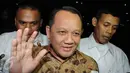Sekretaris Mahkamah Agung (MA) Nurhadi selesai menjalani pemeriksaan terkait dugaan suap Kasubdit Perdata MA Andri Tristianto Sutrisna di Gedung KPK, Jakarta, Selasa (8/3/2016). Nurhadi diperiksa KPK selama 10 jam. (Liputan6.com/Helmi Afandi)