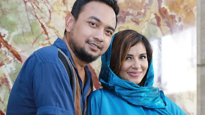 [Bintang] Bebi Romeo dan Meisya Siregar