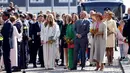 <p>Raja Belanda Willem-Alexander (kedua dari kanan) bersama Ratu Maxima (kanan), Putri Ariane (kedua dari kiri), Alexia (tengah), dan Amalia (kiri) menghadiri perayaan Hari Raja di Maastricht, Belanda, Rabu (27/4/2022). Setelah dua tahun hening karena pandemi COVID-19, Belanda kembali merayakan Hari Raja seperti biasa. (Sem van der Wal/ANP/AFP)</p>