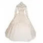 Gaun pengantin yang satu ini menghabiskan 300 jam untuk pembuatannya dan tidak dapat digunakan oleh siapapun, Anda penasaran? Simak di sini.