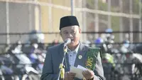 Wakil Gubernur Jawa Barat Uu Ruzhanul Ulum saat menjadi Pembina Apel Pagi, di SMK Pertanian Pembangunan Negeri (PPN) Tajungsari, Kabupaten Sumedang, Selasa (24/5/2022). (Foto: Biro Adpim Jabar)