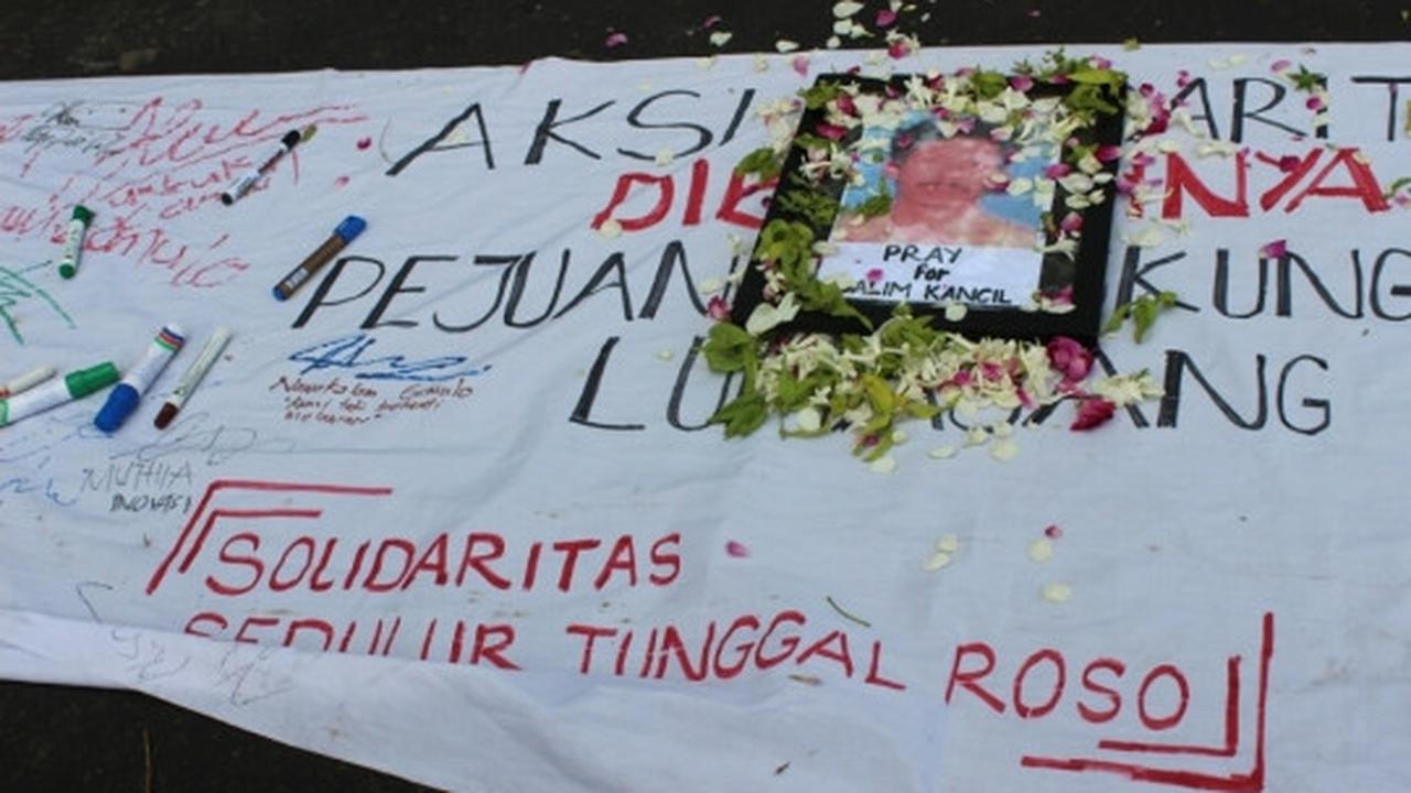 Unjuk rasa kecam pembunuhan petani yang tolak tambang di Lumajang