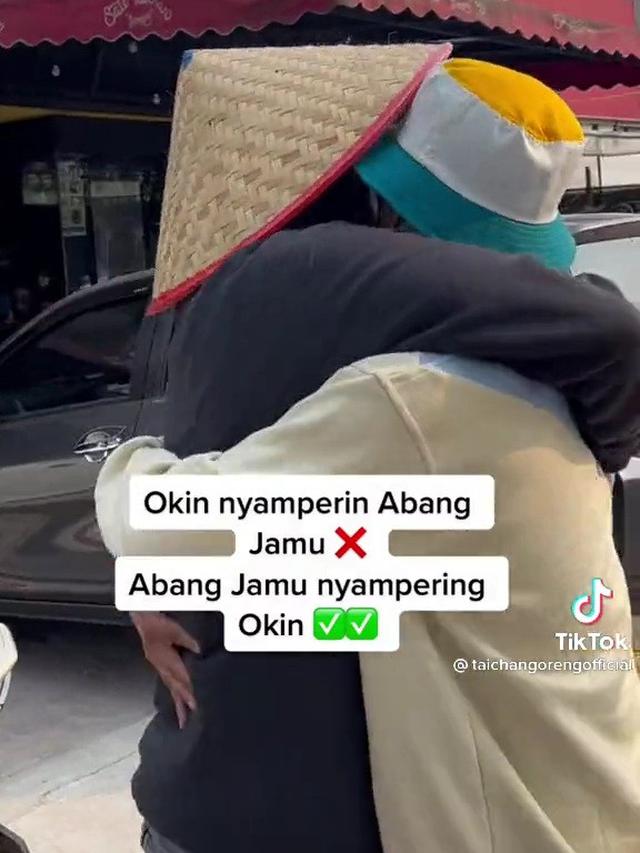 Okin dengan Kembaran Tukang Jamu