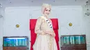 Pasalnya, Lisya ini merupakan finalis Puteri Indonesia tahun 2011. Ia merupakan perwakilan dari kota asalnya, yakni Banda Aceh. Selain itu, belakangan disebutkan bahwa Lisya ini juga berprofesi sebagai seorang Pramugari. (Instagram/byshantie)