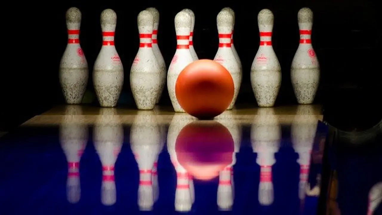 Ilustrasi bowling