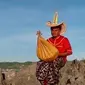 Selain alamnya yang indah, salah satu kekayaan seni yang dipunyai Pulau Rote di Nusa Tenggara Timur adalah alat musik sasando. (Liputan 6 SCTV)