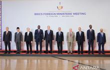 Di Sela Forum BRICS New Delhi, Menlu Iran Bertemu Menlu Rusia Bahas Program Nuklir