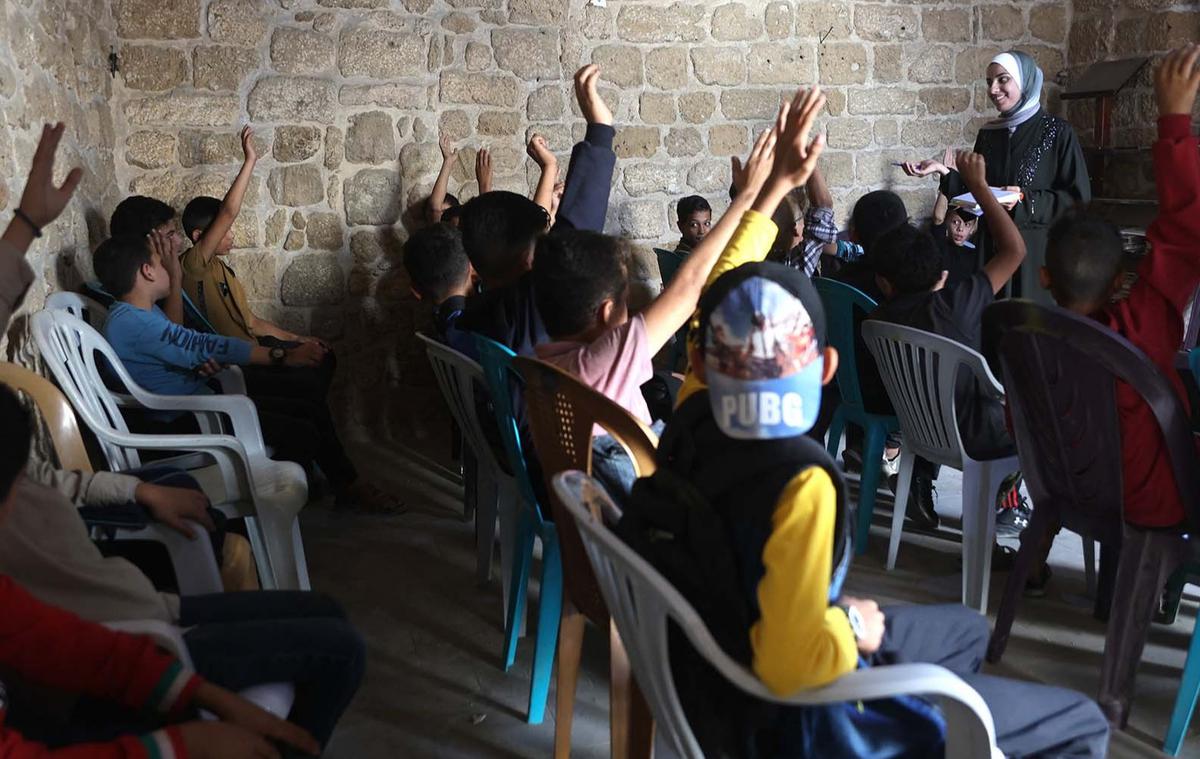 FOTO: Potret Anak-Anak Gaza  Kembali Bersekolah Usai Gencatan Senjata