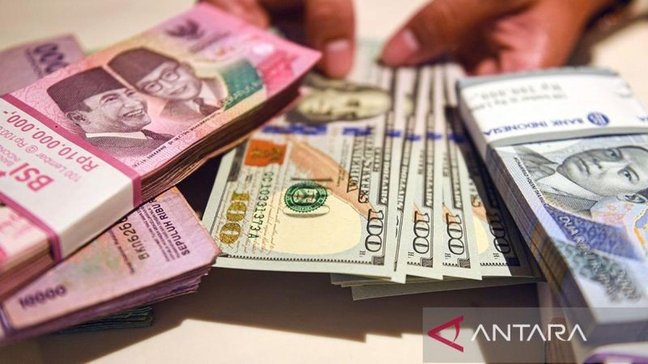 Rupiah Melemah di Awal Perdagangan Jumat, Tembus Rp16.923 per Dolar AS