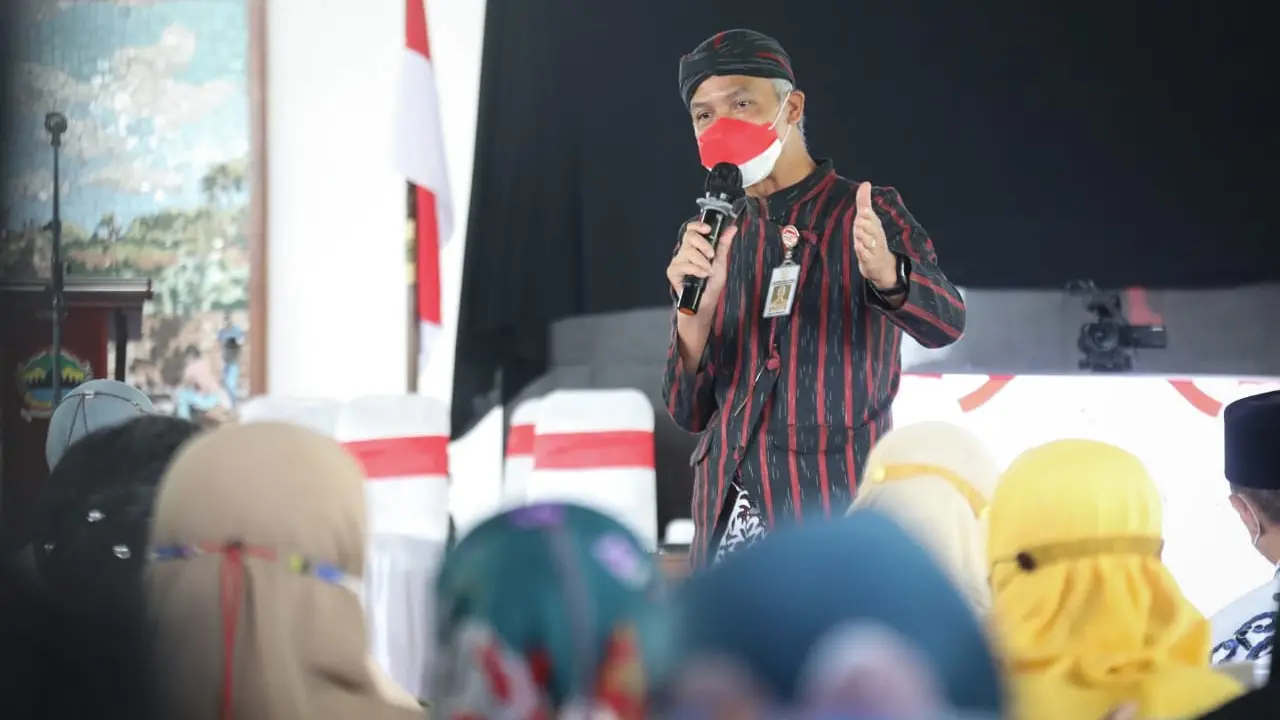 Foto Gubernur  Jawa Tengah Ganjar Pranowo