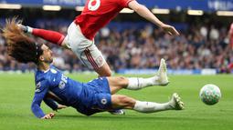 Marc Cucurella menjalani laga yang penuh kesalahan dan gagal tampil konsisten sepanjang pertandingan. Kontribusinya di sisi kiri sangat minim baik dalam bertahan maupun menyerang. (AFP/Adrian Dennis)