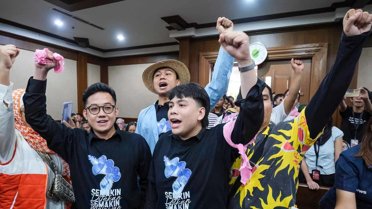 FOTO: Delpedro CS Divonis Bebas dalam Kasus Dugaan Penghasutan Demonstrasi Agustus 2025