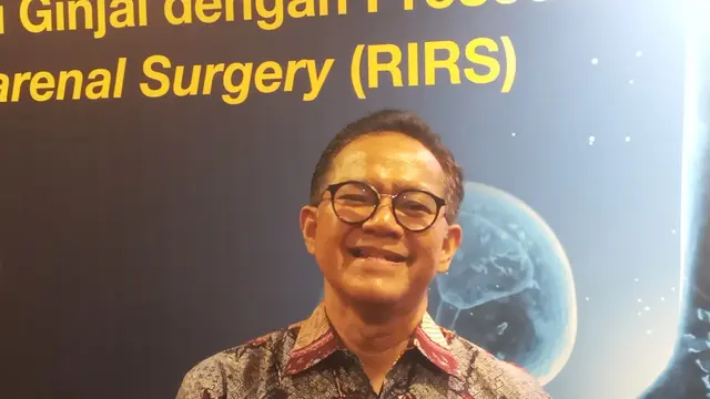 Prof. Dr. dr. Nur Rasyid, SpU-K, Spesialis Urologi Siloam Hospitals ASRI