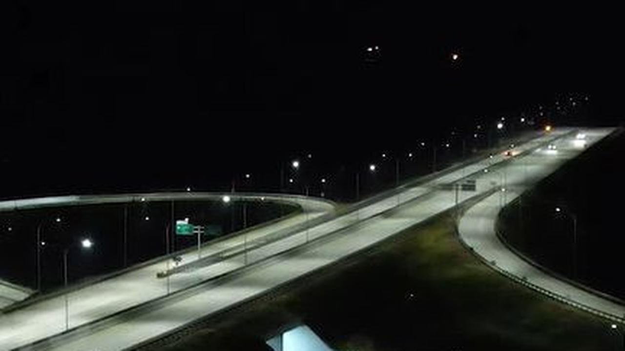 Tampak Memukau, Intip Potret Tol Cisumdawu saat Malam Hari dari Kamera Drone