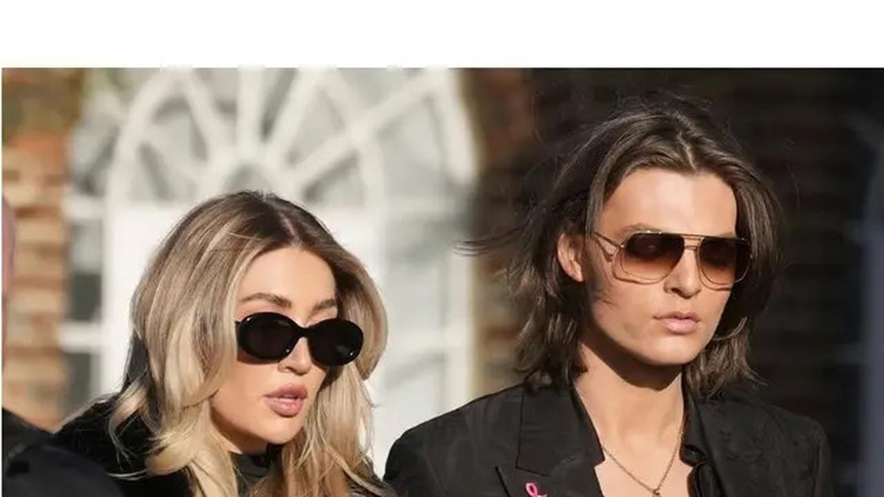 8 Potret Pemakaman Liam Payne, Dihadiri Keluarga dan Anggota One Direction