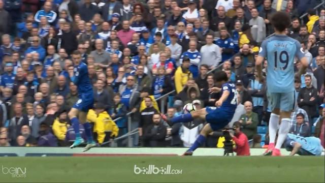 Berita video Manchester City menang berkat Penalti Leicester City dianggap tak sah. This video presented by BallBall.