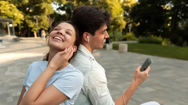 How Do Scorpio Traits Manifest in Relationships?