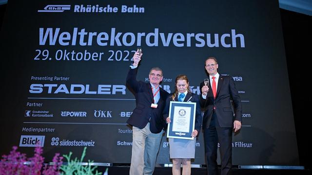 Swiss Pecahkan Rekor Kereta Penumpang Terpanjang di Dunia, Punya 25 Gerbong dan 4.550 Kursi