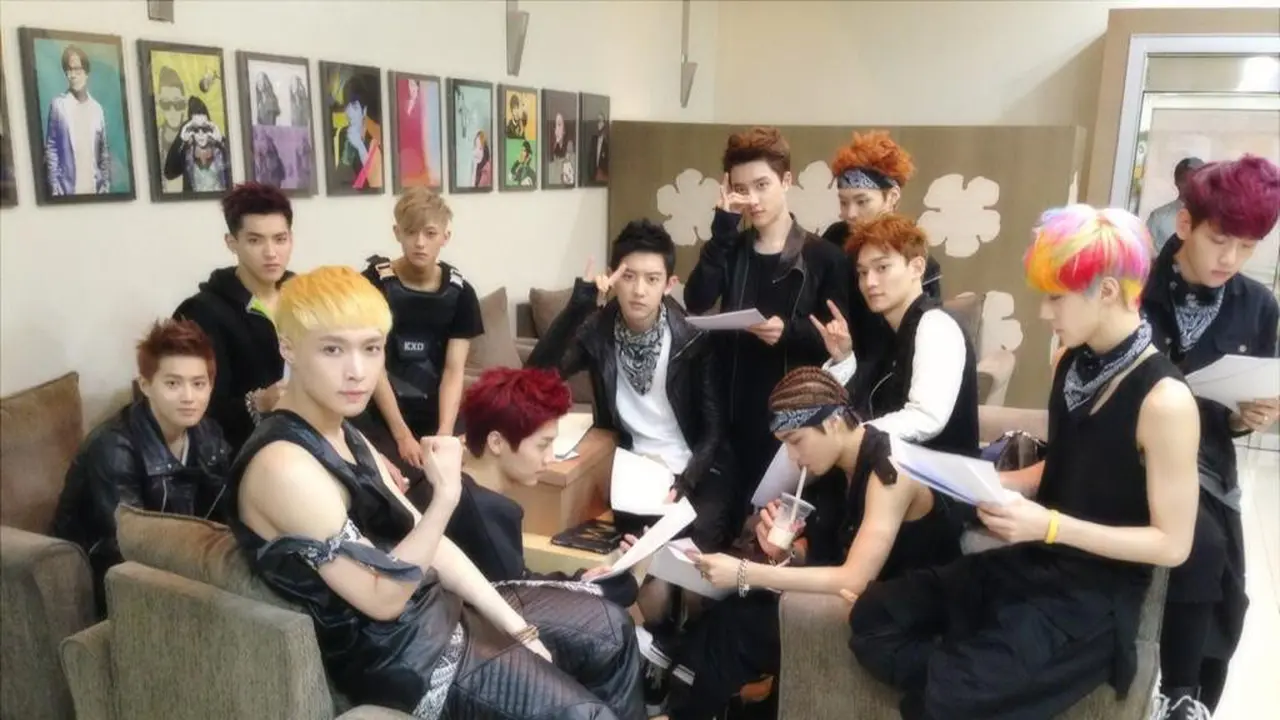 EXO (12Members)