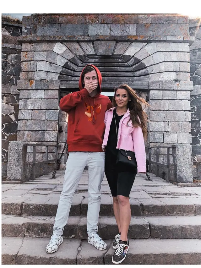 Momen Kebersamaan Alan Walker dan Kekasih yang Selalu Romantis