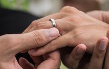 Terpaut Jarak Usia Jauh, Cewek Ini Curhat Tak Menyangka Jodohnya Ternyata Guru Sendiri