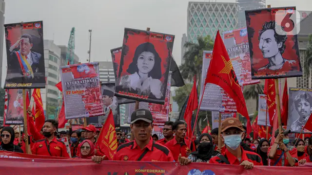Aksi Buruh Gelar Demo