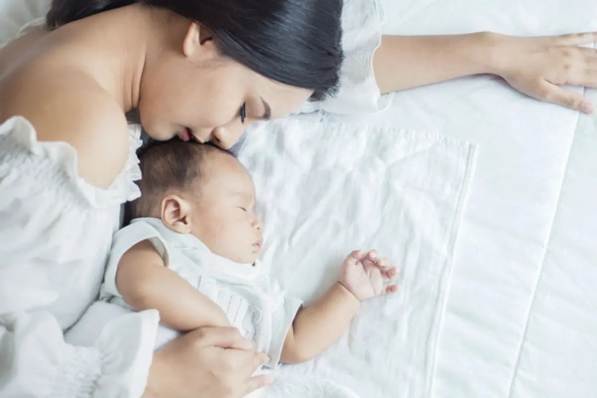 Jangan Biarkan Bahagiamu Pasca Melahirkan Terusik oleh Stretch mark