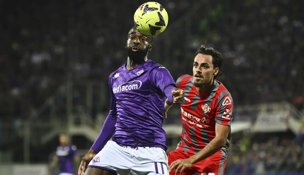 <p>Hasil imbang 0-0 ini sudah cukup mengantarkan Fiorentina ke final. Karena anak asuh Vincenzo Italiano mampu mengalahkan Cremonese 2-0 pada leg pertama. (Massimo Paolone/LaPresse via AP)</p>