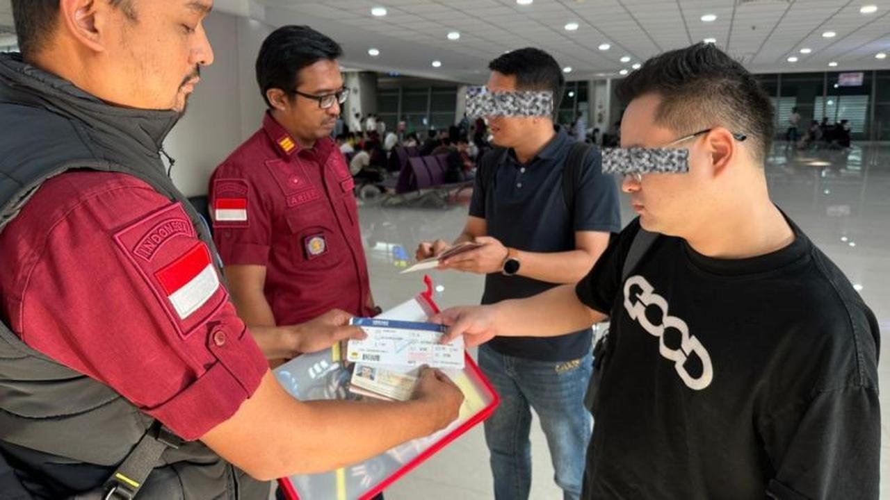 Trivia Hukum: Tak Lapor Alamat, 2 WNA Tiongkok Dideportasi Imigrasi Kediri dan Didenda Rp20 Juta