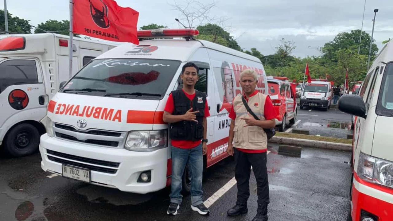 Kaisar Kiasa Kasih Said Putra Turunkan Ambulans SobatKaisar di Seminar Mitigasi Bencana DPP PDI Perjuangan