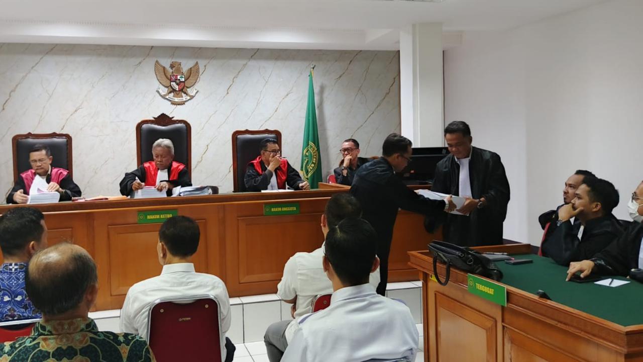 Kasus Korupsi Bandung Smart City, Eks Sekda Ema Sumarna Dituntut 6,5 Tahun Penjara dan Denda Rp200 Juta