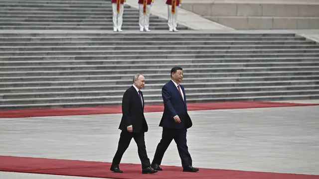 Presiden Rusia Vladimir Putin dan Presiden China Xi Jinping.