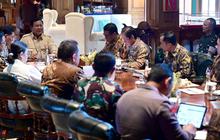 Prabowo Kumpulkan Menteri di Hambalang, Apa yang Dibahas?