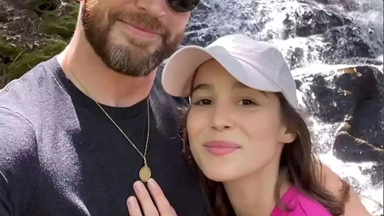 10 Potret Kemesraan Chris Evans dan Alba Baptista Sebelum Menikah, Bikin Fans Gigit Jari