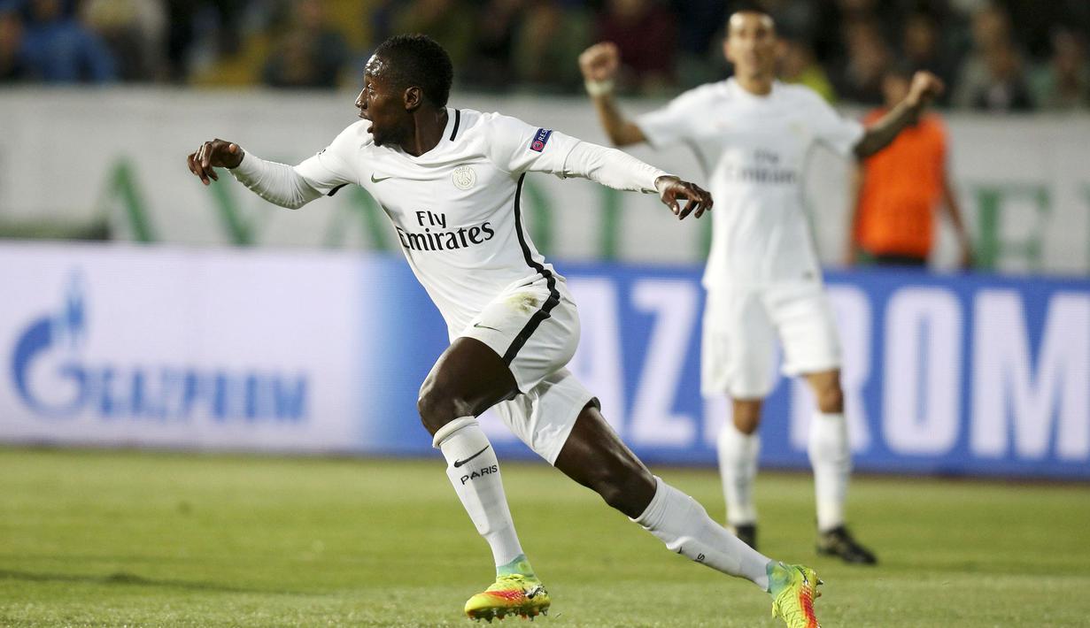 Blaise Matuidi juga mencetak dua gol untuk timnya PSG saat melawan Ludogorets pada laga grup A Liga Champions di Vassil Levski stadium, Sofia, Bulgaria, Kamis (29/9/2016) dini hari WIB. (REUTERS/Stoyan Nenov)