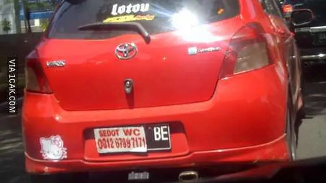 6 Tulisan di Truk Sedot WC Ini Jadi Sorotan, Nyeleneh Banget