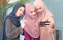 Mau Selfie Lebaran Lebih Fresh? Coba 3 Trik Makeup Ini Biar Wajah Auto Glowing