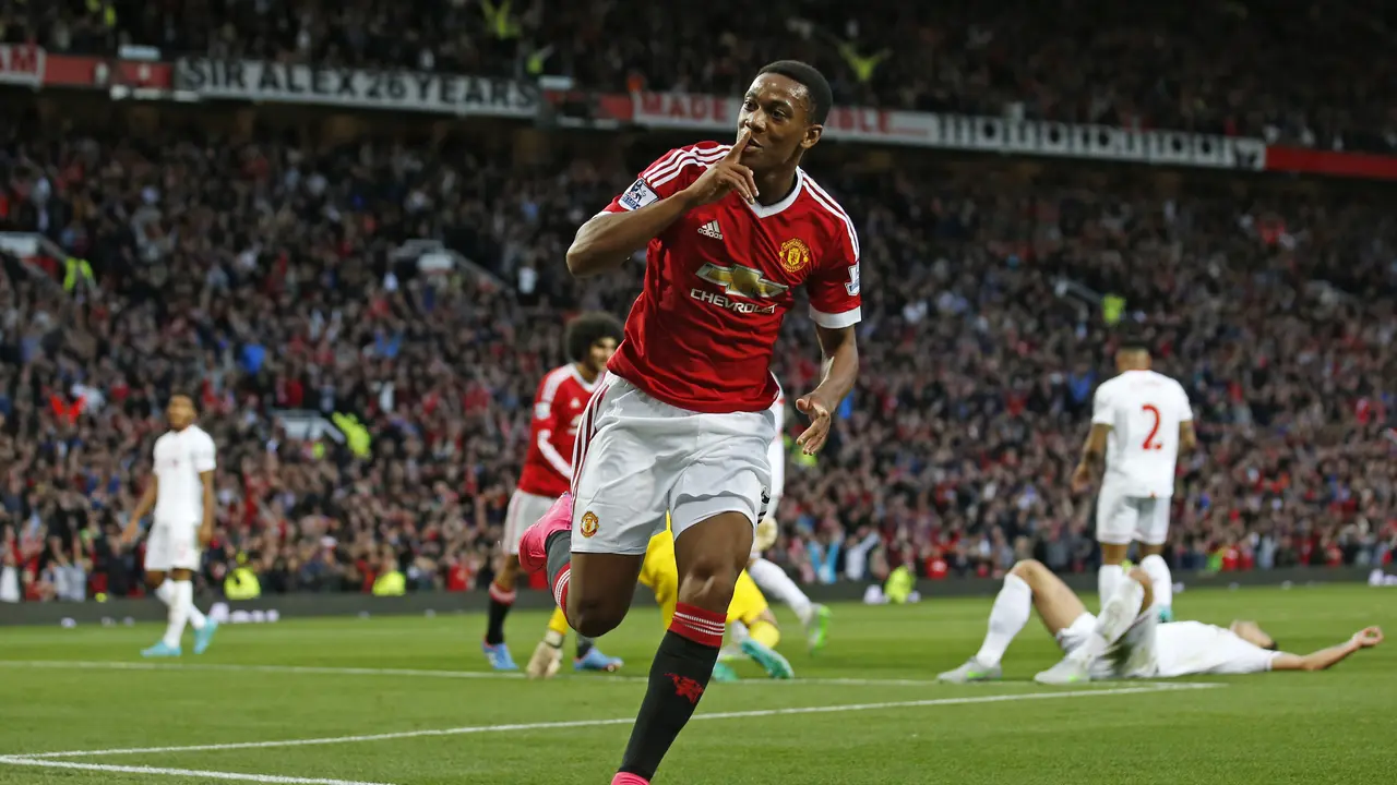 Anthnoy Martial bantu MU bekap Liverpool (Liputan6)