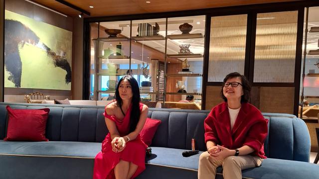 Anggun C. Sasmi dan Grace Tahir. (Foto: Wayan Diananto)