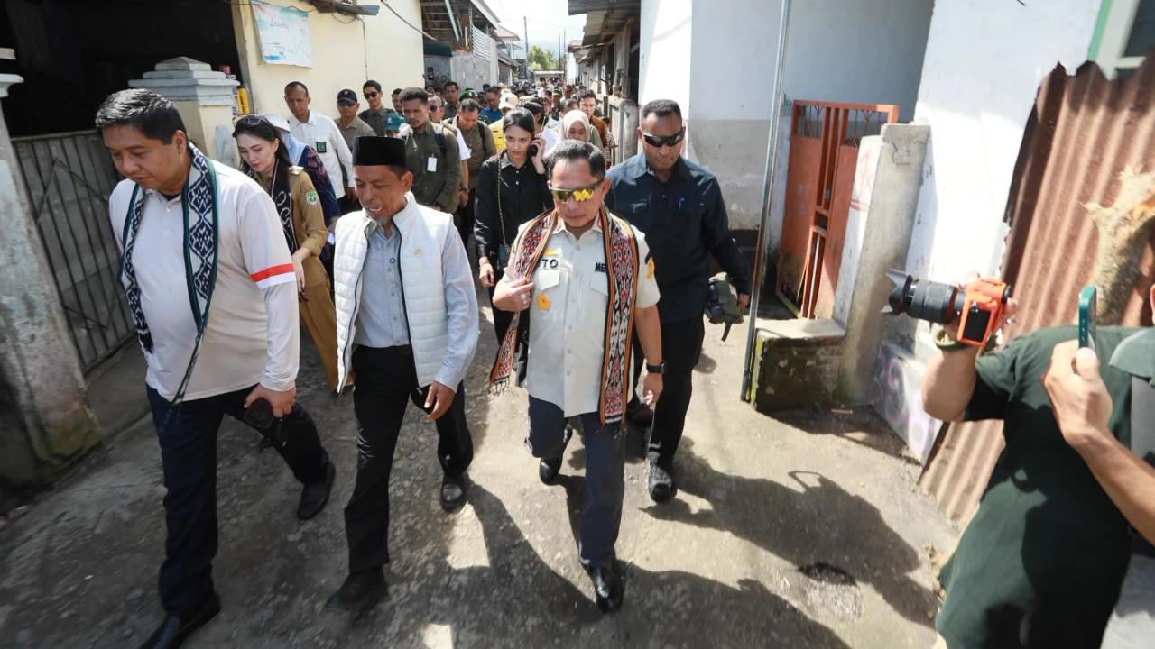 Mendagri dan Menteri PKP Luncurkan Bedah Rumah BSPS di Wilayah Maluku-Bali-Nusra