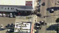 Aksi penyanderaan dengan senjata api di swalayan Tarder Joe's di Los Angeles, Amerika Serikat (AFP)