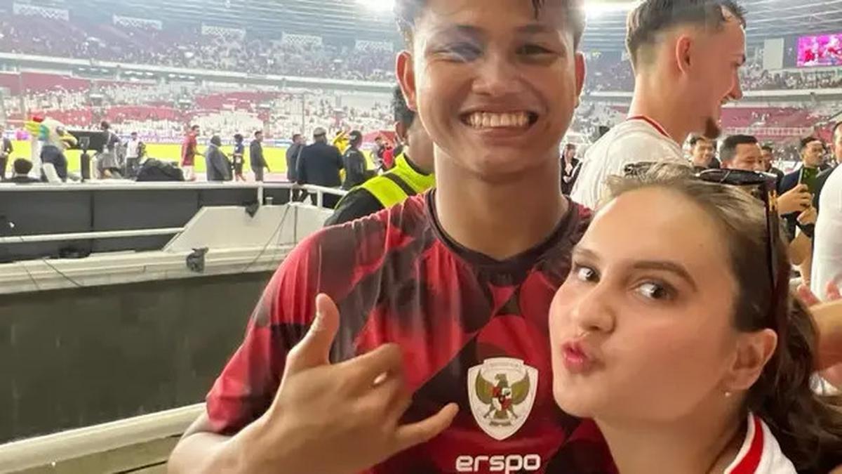 Potret Cantik Jessica Rosmaureena, Pacar Hokky Caraka Stirker Andalan Timnas Indonesia