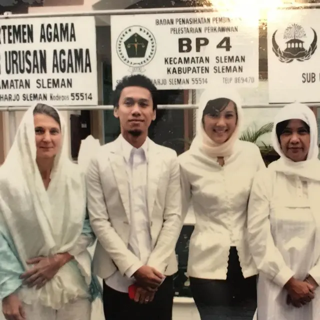 6 Potret Lawas Pernikahan Duta dan Eross Sheila On 7, Digelar Sederhana