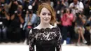 Emma Stone sengaja tidak memberi komentar mengenai kabar tidak menyenangkan tersebut lantaran ingin menghindari media. Wanita cantik ini tak nyaman kehidupan pribadinya menjadi konsumsi publik. (Bintang/EPA)